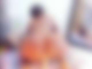 Laura Saenz's Live Sex Cam Show