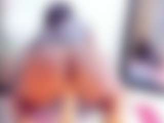 Laura Saenz's Live Sex Cam Show