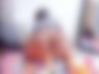 Live cam show with Laura Saenz - Brown Eyes Ebony on fapnchat