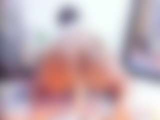 Laura Saenz's Live Sex Cam Show