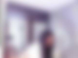 Live cam show with Laura Saenz - Ebony Squirt on x69.live