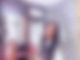 Live cam show with Laura Saenz - Fingering on infinitiblacc.com