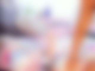 Live cam show with Laura Saenz - BBW on camtv
