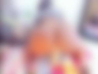 Laura Saenz's Live Sex Cam Show