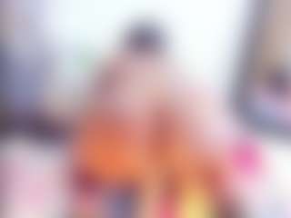 Laura Saenz's Live Sex Cam Show