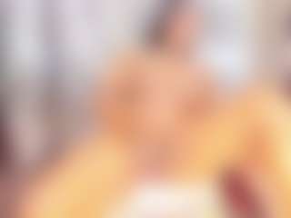 Live cam show with Laura Saenz - Hairy Pussy on iamadamtest123.com