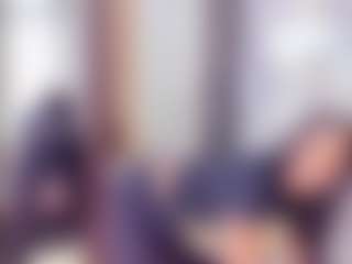 Live cam show with Laura Saenz - Shaved on Camsoda