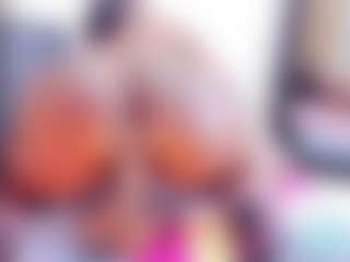Laura Saenz's Live Sex Cam Show