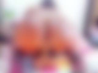 Live cam show with Laura Saenz - Shaved on camwithhim.com