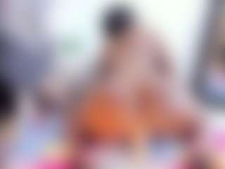 Laura Saenz's Live Sex Cam Show