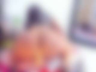 Laura Saenz's Live Sex Cam Show