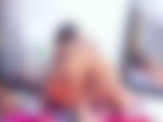 Live cam show with Laura Saenz - BBW Ebony on Camsoda