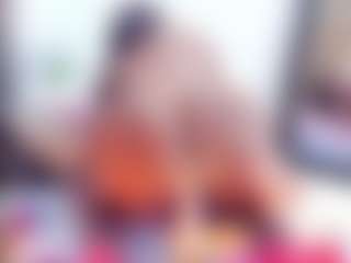 Show de cam en vivo con Laura Saenz - Twerk en Camsoda