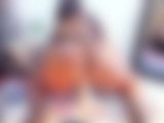 Laura Saenz's Live Sex Cam Show