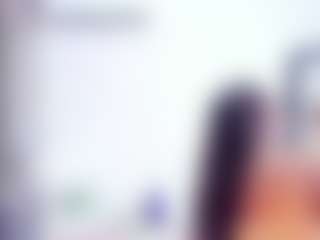 Live cam show with Laura Saenz - Erotic Dance on liverealitysex.com