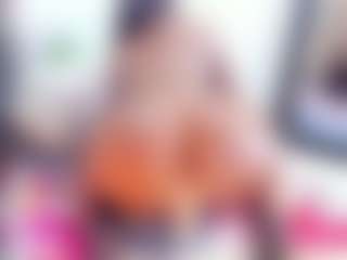 Laura Saenz's Live Sex Cam Show