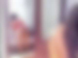 Live cam show with Laura Saenz - Ebony Big Ass on Camsoda