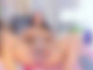 Spettacolo in cam dal vivo con Laura Saenz - Shaved su Camsoda