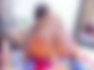 Laura Saenz's Live Sex Cam Show