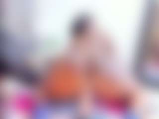 Laura Saenz's Live Sex Cam Show
