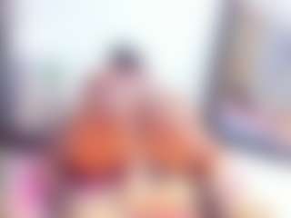 Laura Saenz's Live Sex Cam Show