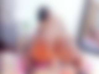 Laura Saenz's Live Sex Cam Show