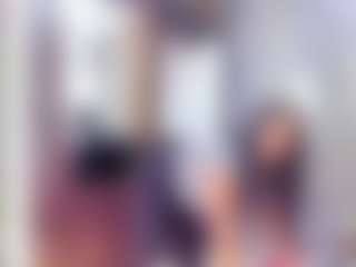 Live cam show with Laura Saenz - Shaved on Camsoda