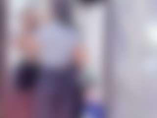 Live cam show with Laura Saenz - Shaved on Camsoda