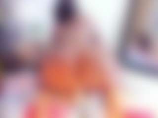Laura Saenz's Live Sex Cam Show
