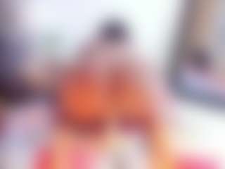 Laura Saenz's Live Sex Cam Show