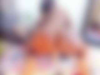 Laura Saenz's Live Sex Cam Show
