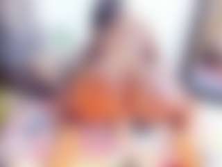 Laura Saenz's Live Sex Cam Show