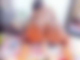 Laura Saenz's Live Sex Cam Show