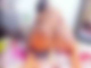 Laura Saenz's Live Sex Cam Show