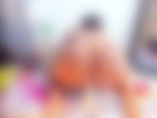 Laura Saenz's Live Sex Cam Show
