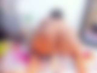 Laura Saenz's Live Sex Cam Show
