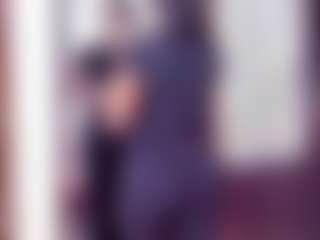 Laura Saenz's Live Sex Cam Show