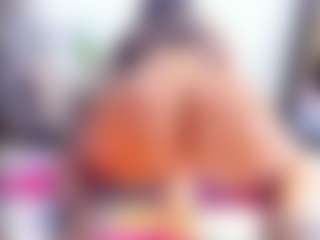 Laura Saenz's Live Sex Cam Show