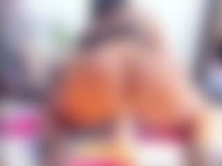 Laura Saenz's Live Sex Cam Show