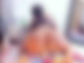 Laura Saenz's Live Sex Cam Show