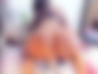 Laura Saenz's Live Sex Cam Show