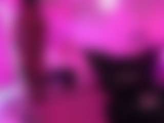 Live cam show with Zia - Shaved Pussy on fapnchat