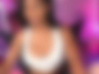 Live cam show with Zia - HD Big Tits on Camsoda