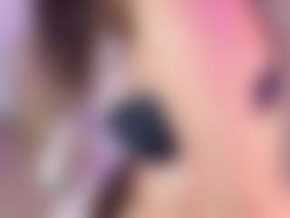 M II A's Live Sex Cam Show