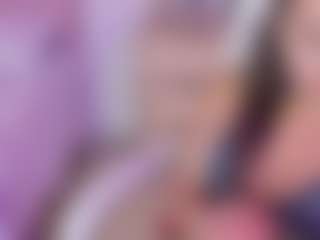 M II A's Live Sex Cam Show