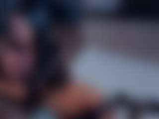 Live cam show with Sia-Storm - Shaved Pussy Brown Hair on Camsoda