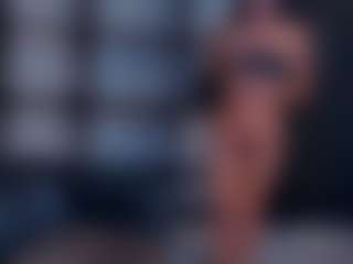Live cam show with Sia-Storm - Shaved Pussy Brown Hair on Camsoda