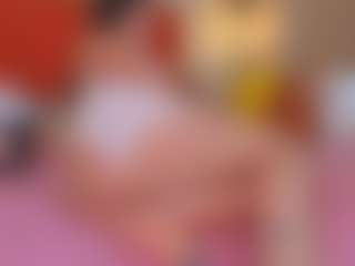 Live cam show with Caandace - Blonde Hair on Camming Site
