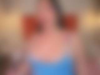 Live cam show with Caandace - Fingers on CamClone
