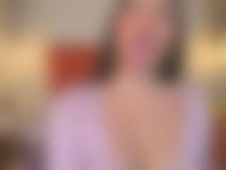 Live cam show with Caandace - BBW Shaved Pussy on Camiplay Live